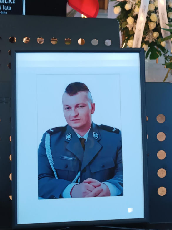 Wdowa po zastrzelonym policjancie wciąż czeka na pieniądze od państwa