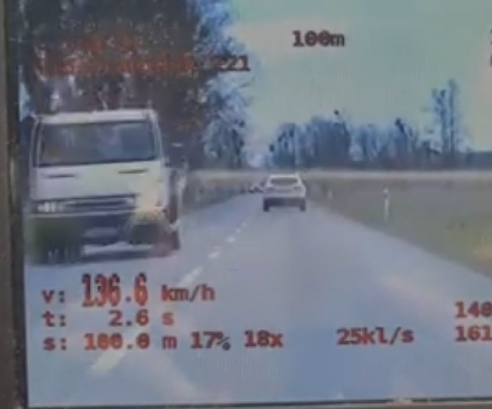 Pędził 136 km/h w terenie zabudowanym