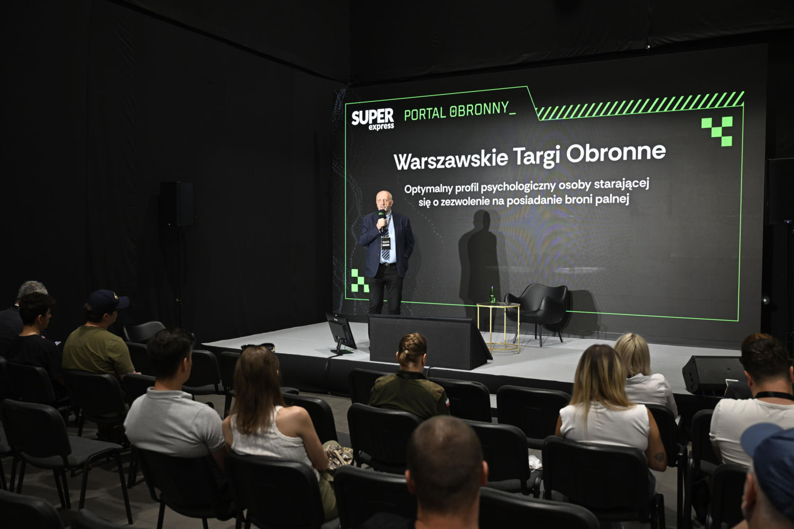 Warszawskie Targi Obronne. Scena Zielona. Optymalny profil psychologiczny osoby starającej się o zezwolenie na posiadanie broni palnej