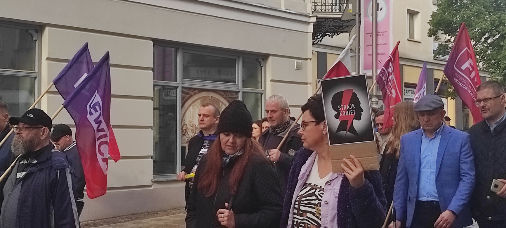 Protest kobiet "Ani jednej więcej!" w Kielcach (14 czerwca 2023)