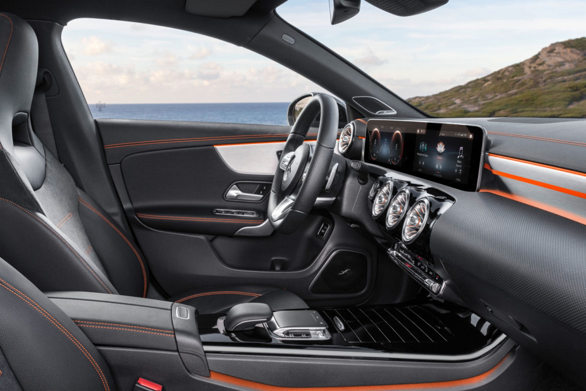 Mercedes-Benz CLA Coupe Edition Orange Art AMG Line