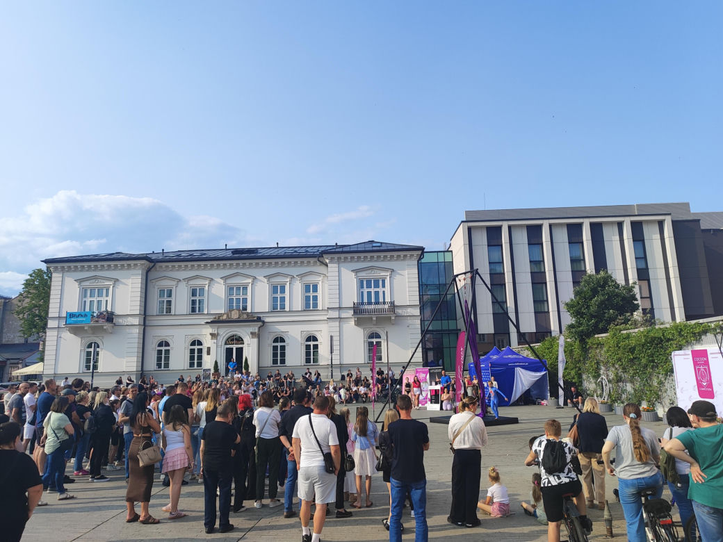 XIV Międzynarodowy Festiwal Artystów Ulicznych i Precyzji