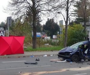 Tragiczny wypadek karetki, która wiozła zakażonego