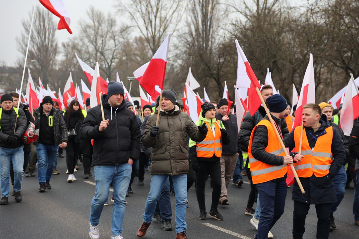 Protest rolników 20 marca w Lublinie. Przeszli ulicami miasta pod LUW