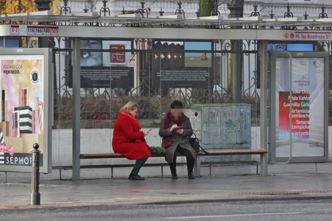 Katarzyna Bosacka w parku