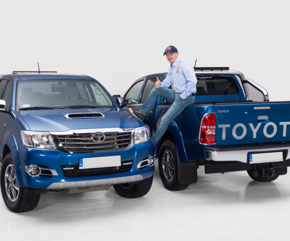Adam Małysz dostał Toyotę Hilux Invincible