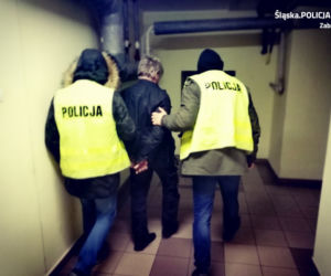 Pijany kierowca z Zabrza uszkodził aż pięć samochodów. Miał ponad 2 promile alkoholu w organizmie [ZDJĘCIA]