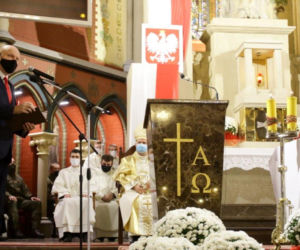 Święto Niepodległości w Toruniu. Tak wyglądało 11 listopada 2020 roku