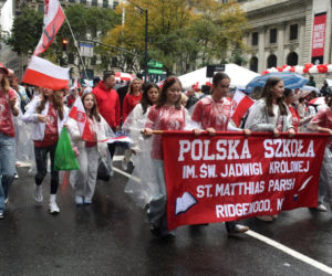 Deszcz ich nie zatrzymał. Te zdjęcia Parady Pułaskiego przejdą do historii