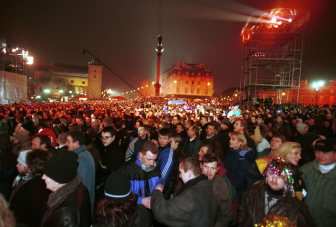 Sylwester w Warszawie sprzed lat. Tak stolica witała dawniej Nowy Rok