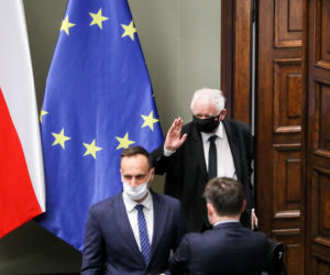 Reasumpcja głosowania w Sejmie Wojna o TVN trwa
