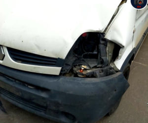 Wypadek na Sokratesa. Kolejny. Kobieta z rana głowy w szpitalu
