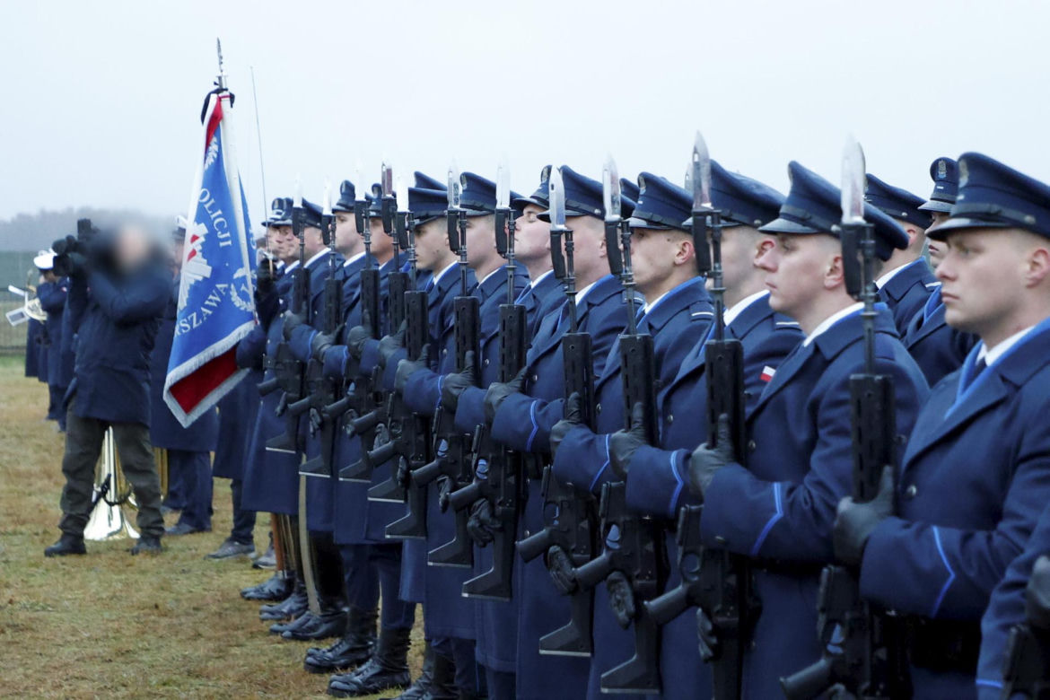 Przejmujące pogrzeby zamordowanych policjantów z Wrocławia. Tłumy żegnają funkcjonariuszy
