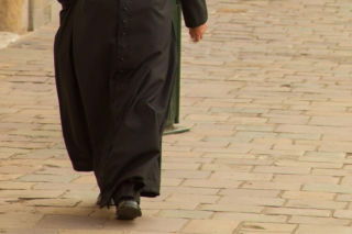 Ksiądz z Legnicy wpadł w ręce policji i stracił stanowisko