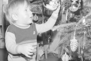 Tak ubierano choinki w PRL-u. Te archiwalne zdjęcia to prawdziwe perełki!