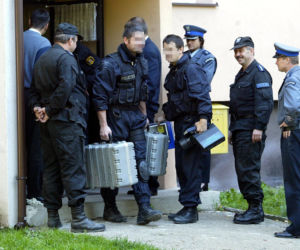 Rurabomber terroryzował Kraków. Policja wyznaczyła 30 tys. zł nagrody za pomoc w jego ujęciu