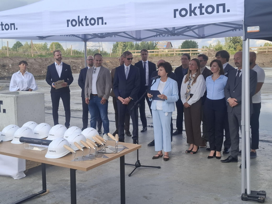 Budowa salonu Lexusa