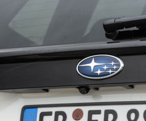 Subaru Forester e-BOXER vs Honda CR-V Hybrid