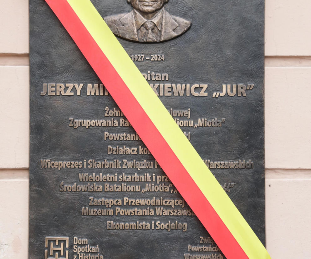Odsłonięto tablicę upamiętniającą powstańca warszawskiego Jerzego Mindziukiewicza „Jura”