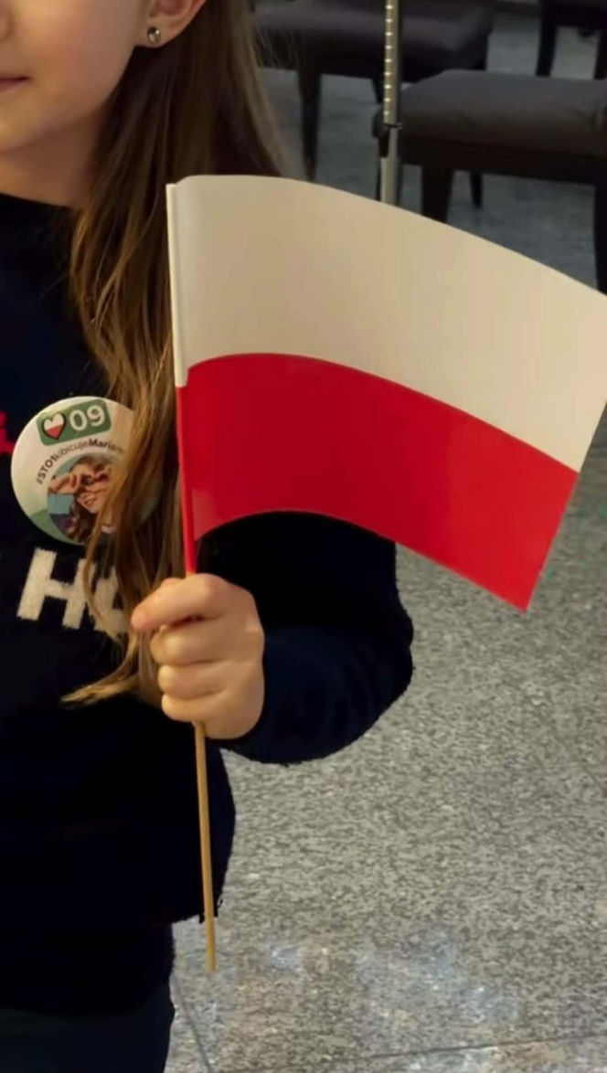 Marianna Kłos leci na Eurowizję Junior. Tak wyglądało pożegnanie na lotnisku!