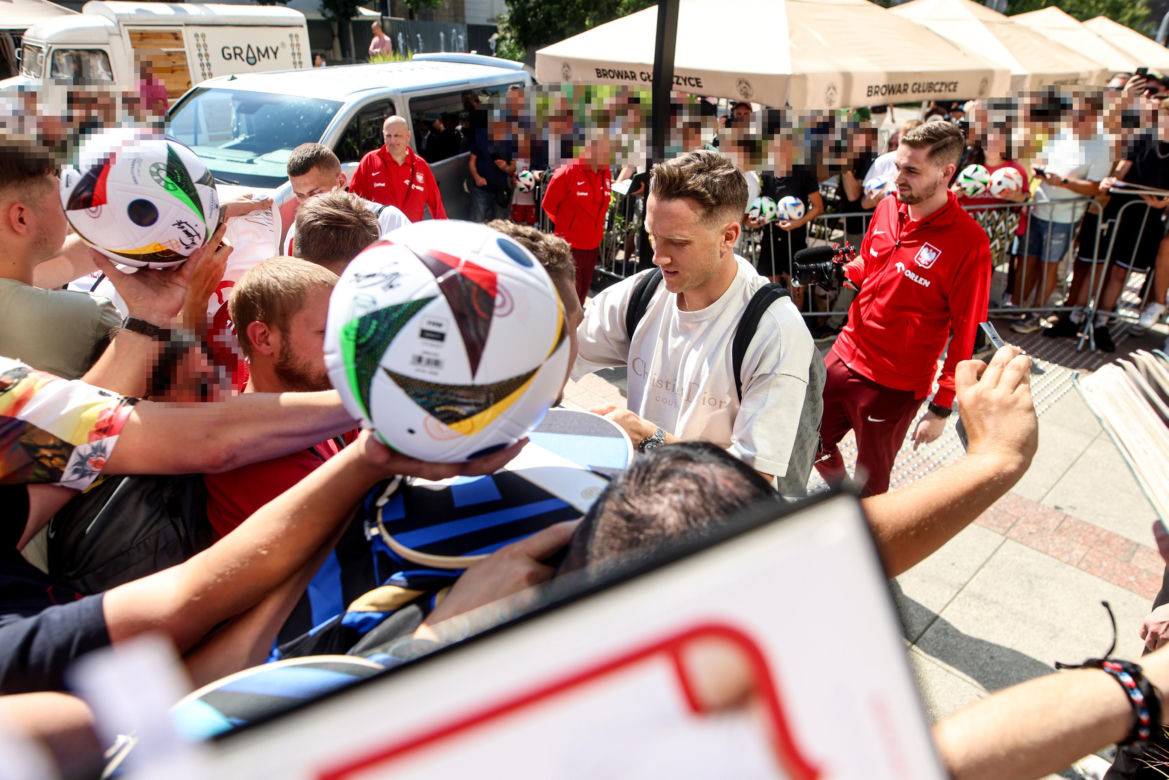 Piłkarze reprezentacji zjeżdżają się na zgrupowanie