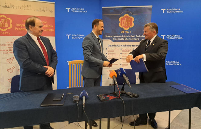 AT podpisała porozumienie ze SITPCH