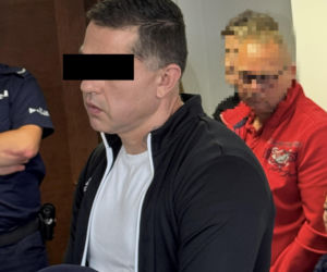 Wywieźli Roberta w bagażniku, Przypalali go maczetą i kopali