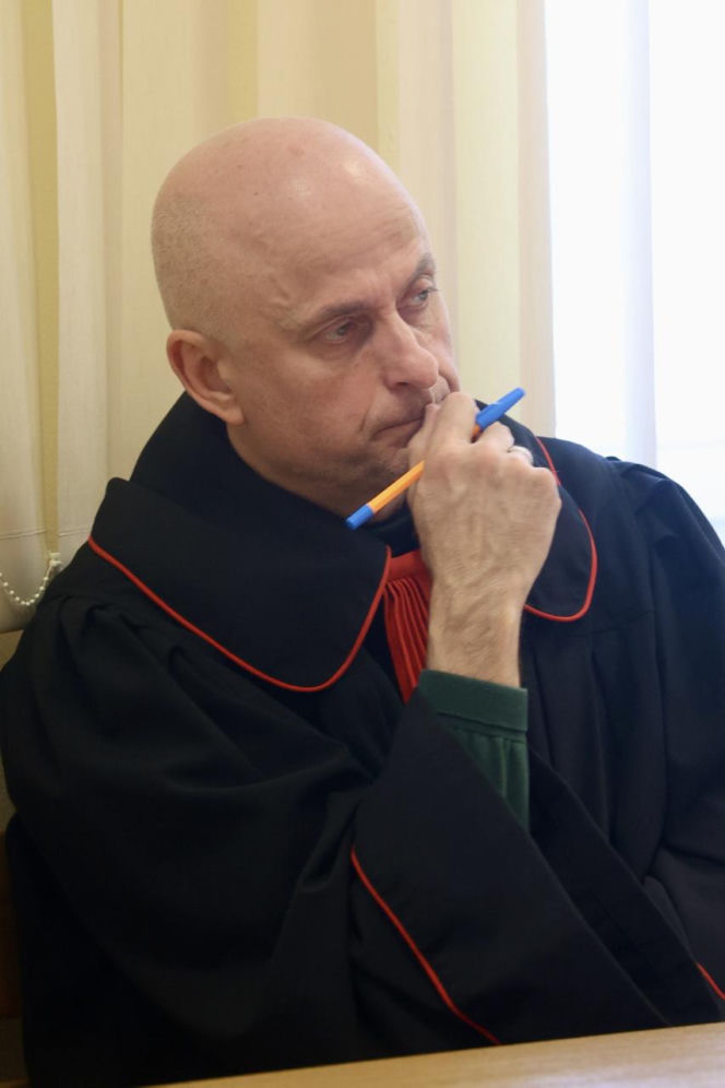 Właściciel schroniska „Happy Dog” szokuje. Chciał usunięcia sędziego ze sprawy!