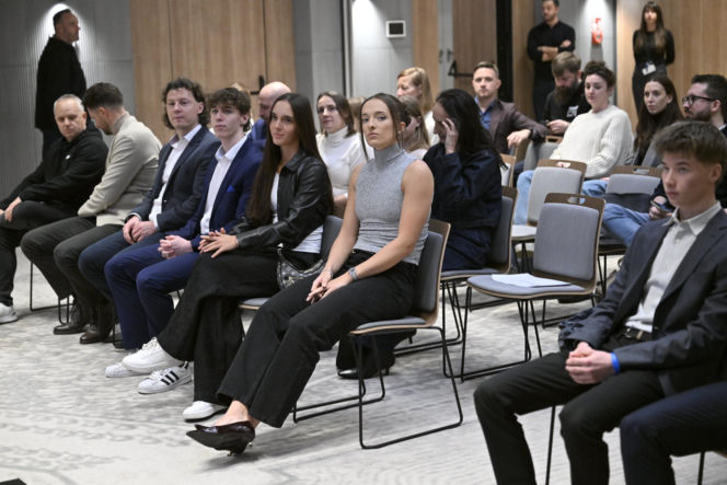 Iga Świątek i Daria Abramowicz na konferencji