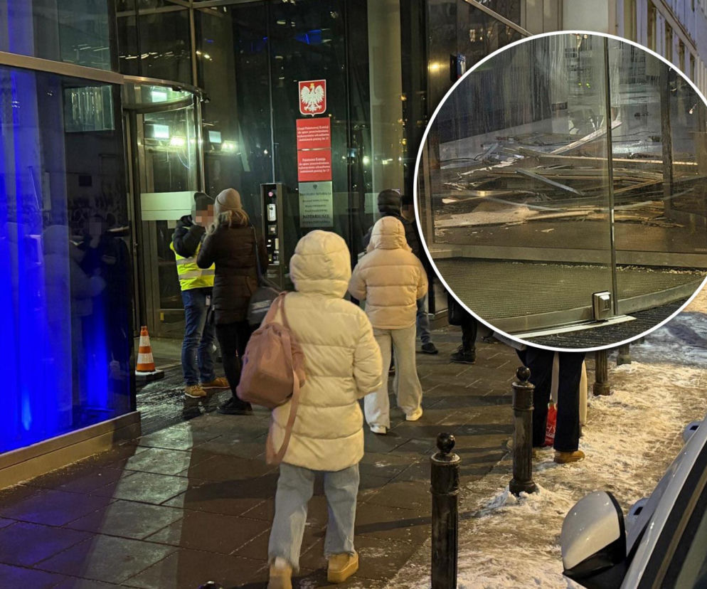 Runął sufit w biurowcu przy Twardej! Wiemy, co było przyczyną awarii