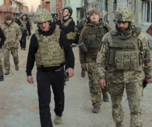 Sean Penn Hollywoodzki gwiazdor na wojnie