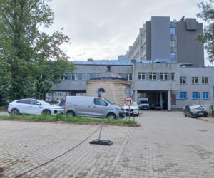 Zabytkowa rotunda na terenie szpitala MSWiA w Warszawie