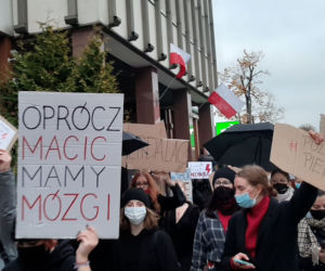 Protest kobiet - blokada ulic w Olsztynie