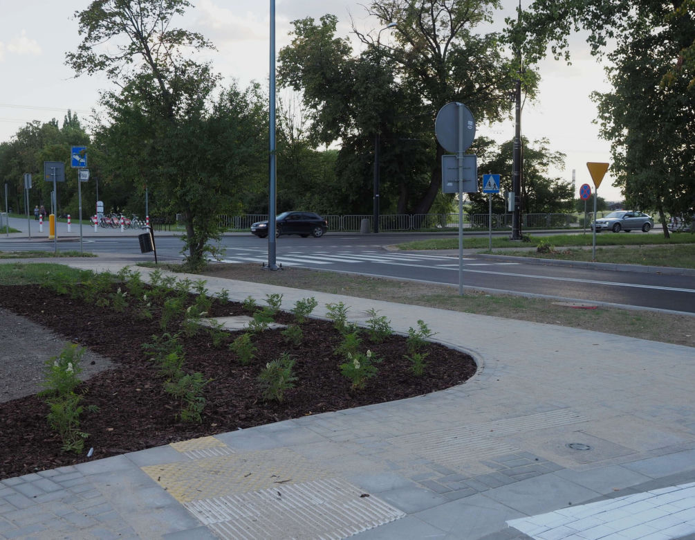 Nowy parking w Lublinie. Można tu zostawić samochód i wsiąść w komunikację miejską