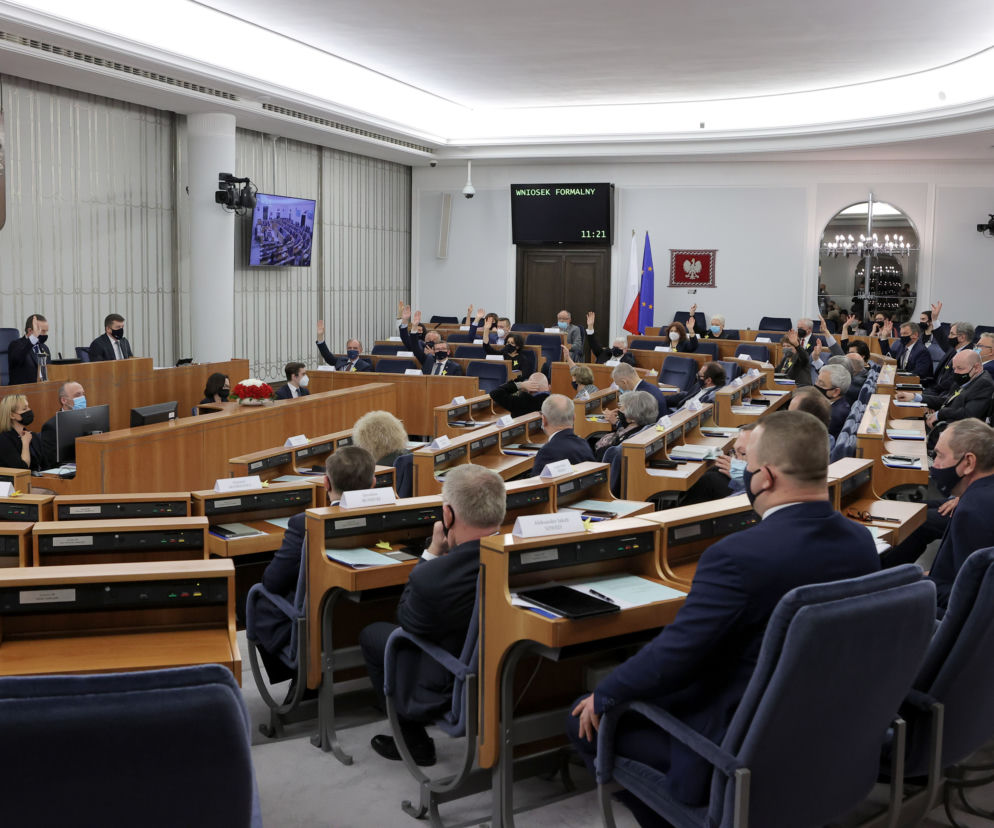 Posiedzenie Senatu. Senatorowie zajmą się lex Czarnek