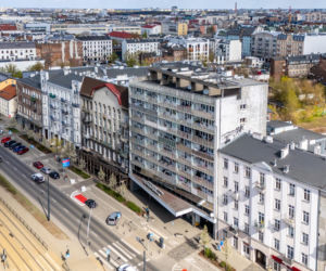 Blok przy Targowej 42 w Warszawie