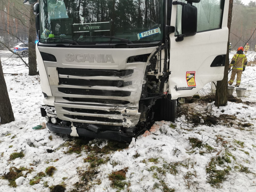 Policja ustala przyczyny wypadku w Warząchewce pod Włocławkiem