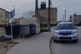 42-letni kierowca próbował uciec, jednak szybko stracił panowanie nad autem i doprowadził do kolizji