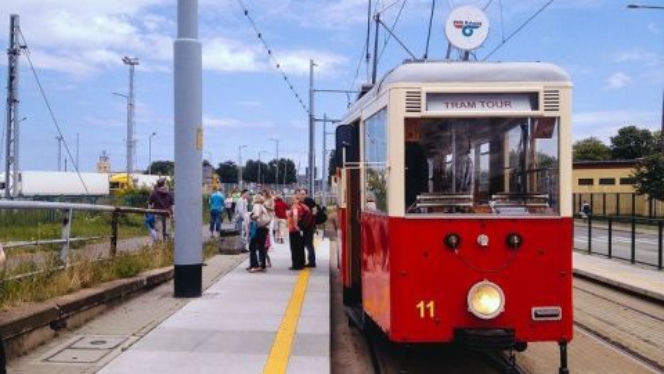 Nie masz pomysÅu na majÃ³wkÄ? Postaw na Tram Tour i zwiedzaj miasto zabytkowym tramwajem! - trojmiasto.eskainfo.pl