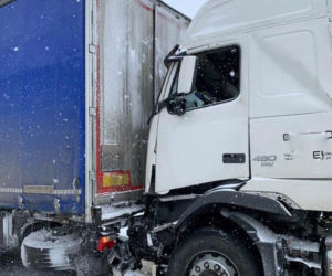Duże utrudnienia na A2! Zderzyły się CZTERY ciężarówki