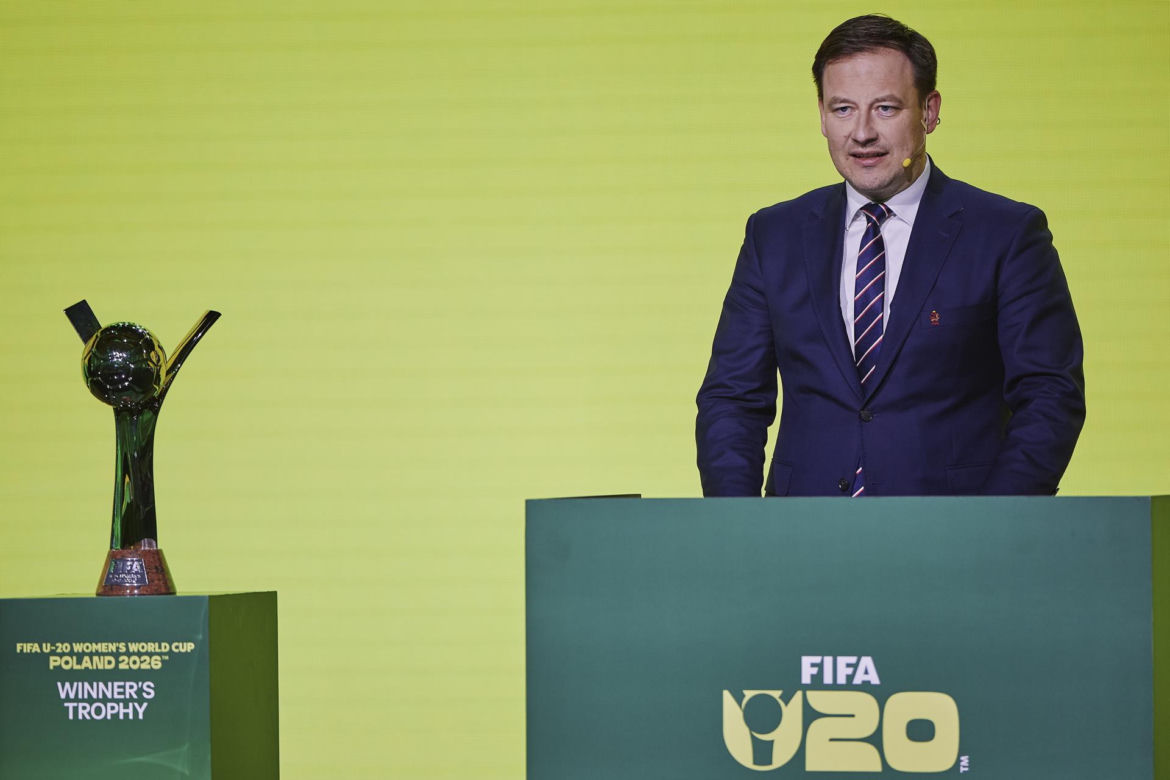PZPN się odmłodził. Co za przemiana prezesa Kuleszy i sekretarza Wachowskiego!