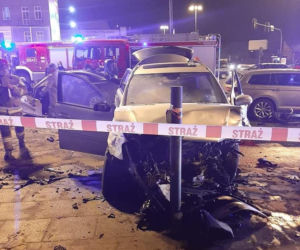 UWAGA! Wypadek 7 samochodów osobowych na Jana Pawła II! Ranni