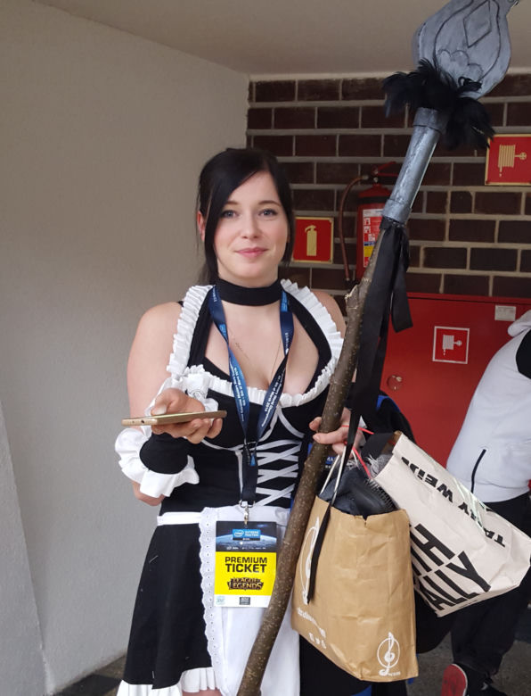 Hostessy i cosplay'e na IEM 2016