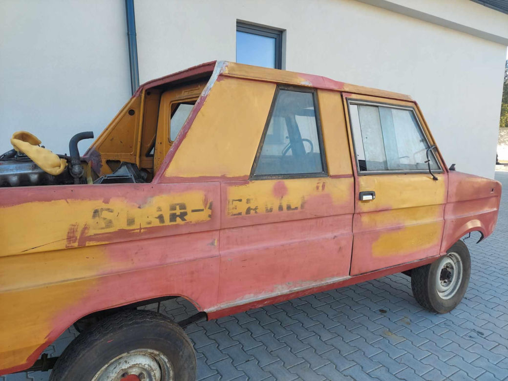 Pasjonaci ze Starachowic remontują Stara 25