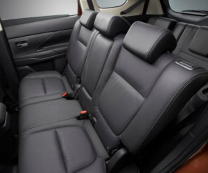 NOWY Mitsubishi Outlander 2013