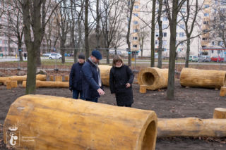 Kontrowersyjny plac zabaw na Bródnie