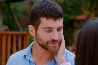 Miłość i nadzieja, odcinek 341: Bulent wydobędzie z Cihana prawdę o jego uczuciach. Zażąda jasnej deklaracji – ZDJĘCIA