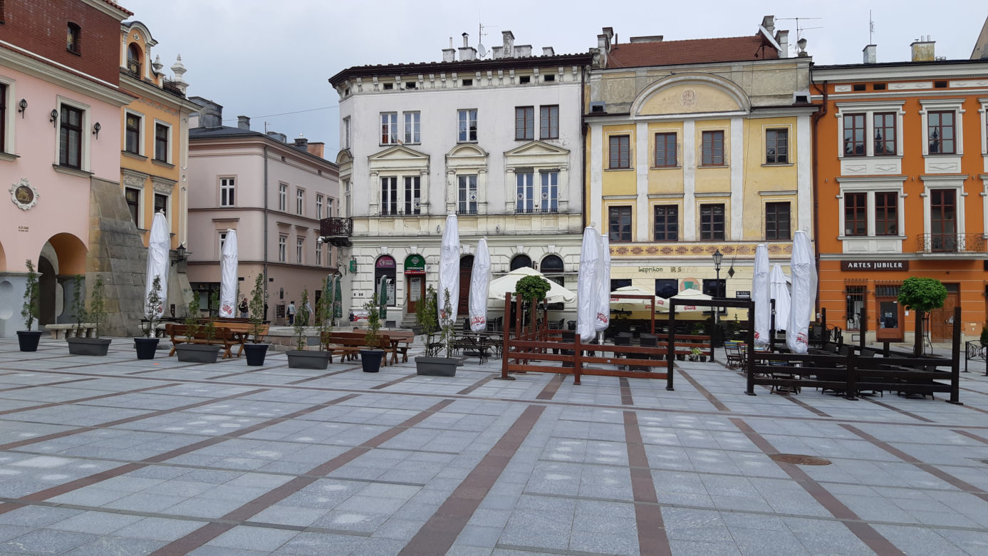 Ogródki kawiarniane na tarnowskim Rynku otwarte!