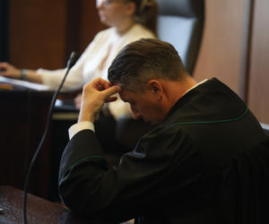 Skazał matkę na dożywocie cierpienia. Prokurator chce 25 lat więzienia dla Dawida M. Zabóstwo na Nowym Świecie