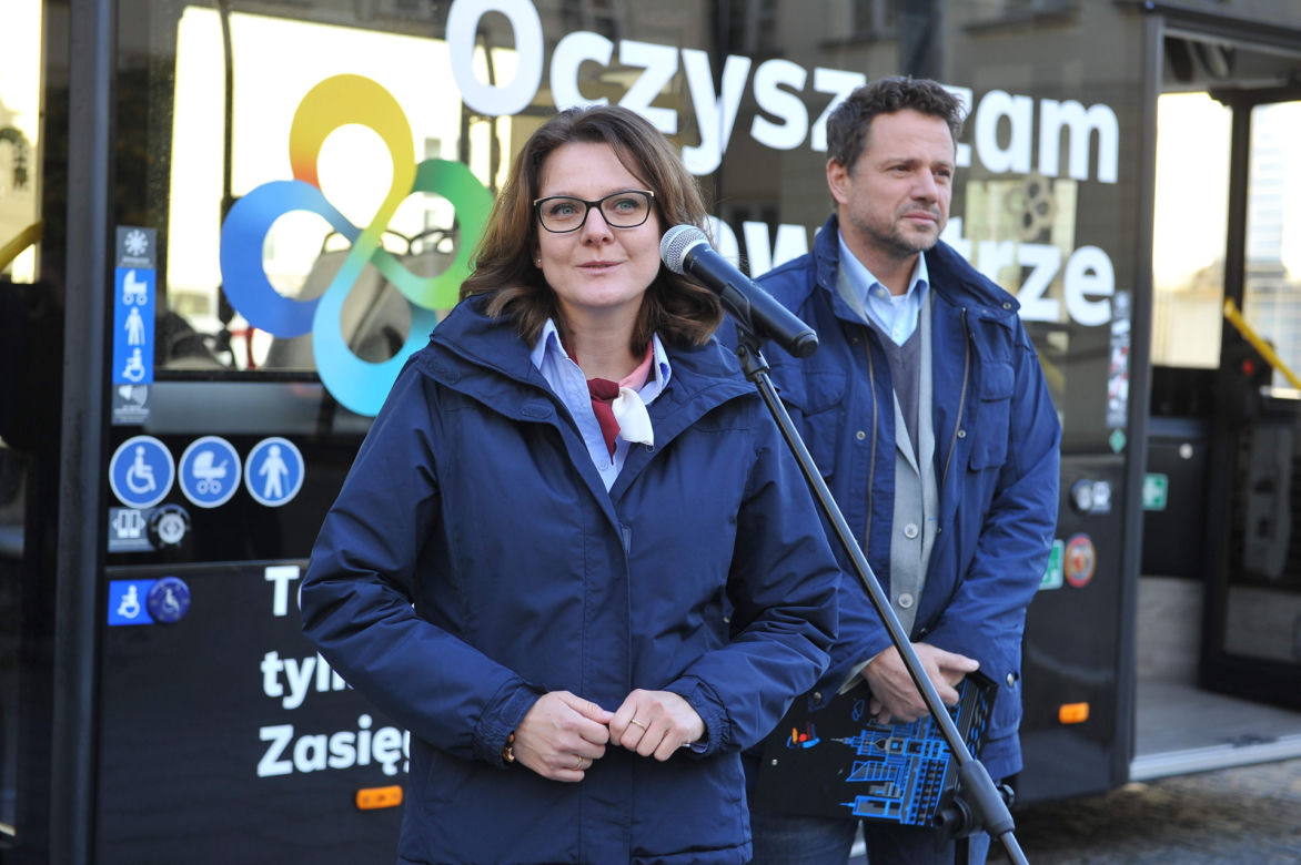 Trzaskowski pochwalił się autobusem na wodór. Miasta nie stać na jego zakup 